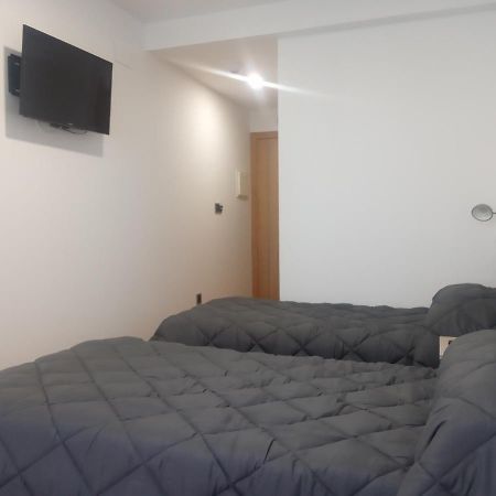 Hostal Outarelo Ourense Esterno foto