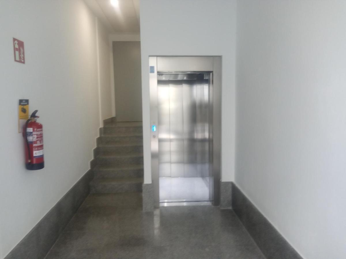 Hostal Outarelo Ourense Esterno foto